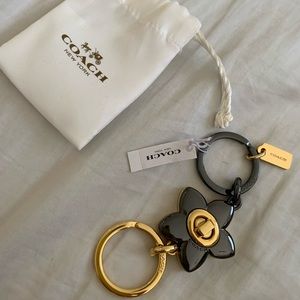 NWT COACH KEYCHAIN